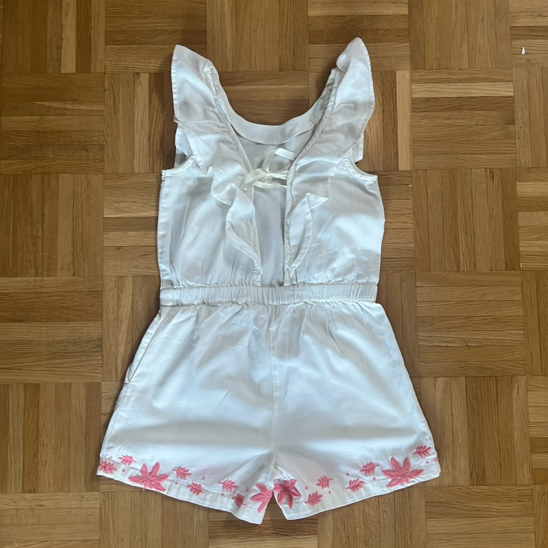 Finaste byxdressen - 90