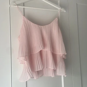 Topp - Sommrig topp från bikbok 💗 