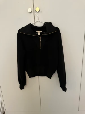 Tjockare tröja  - Säljer denna tröja från h&m 