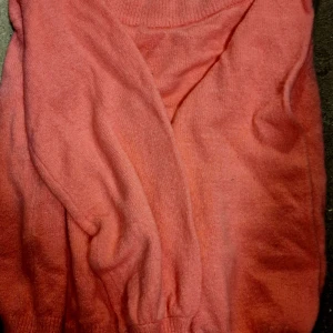 Tröja - Fin tröja. Aldrig använd. 