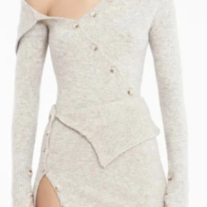 RUVE SET - Set från ruve. Använt 1 gång. Strl S på både kjol och tröja. 