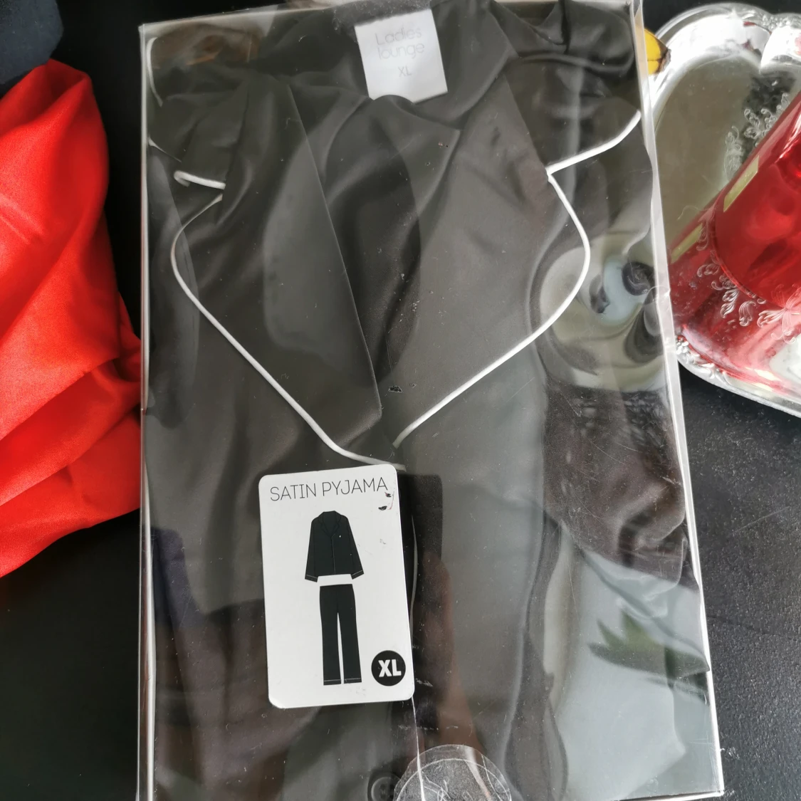 Helt ny satin pyamas xl