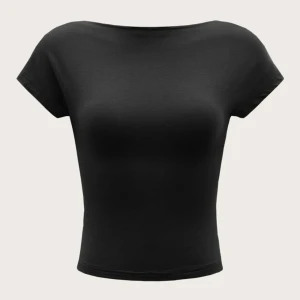 Topp med öppen rygg - Säljer helt ny topp med öppen rygg