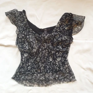 Topp - Avklippt, annars i superfint skick