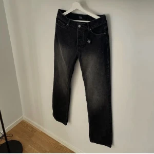 Montén jeans - Nästan aldrig använda 