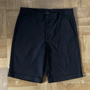 Shorts - Shorts från JUNK de LUXE som jag köpte från Zalando för ett par år sen Dm för mer info