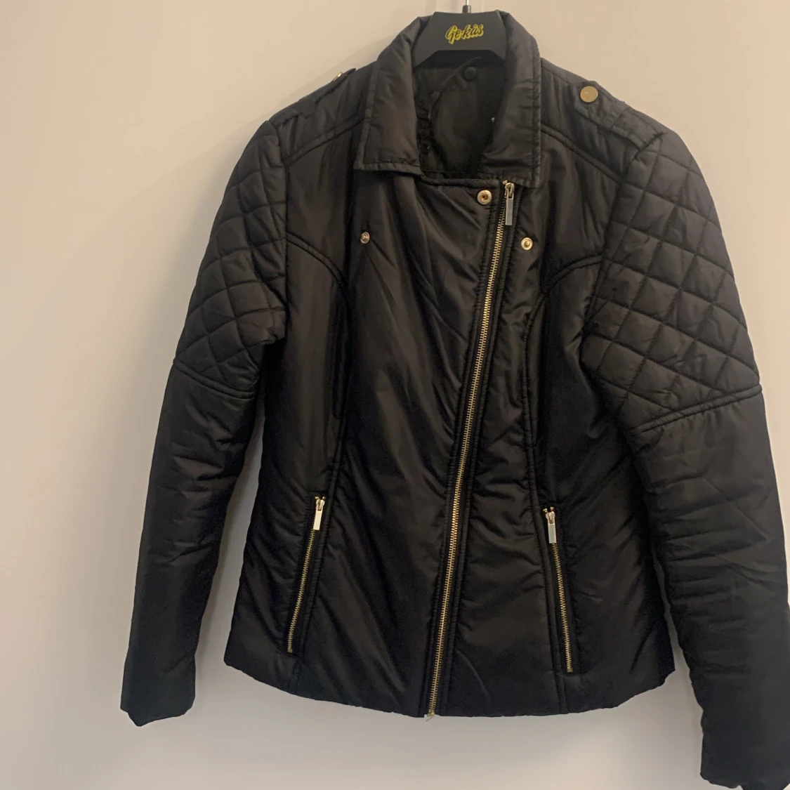 Lätt vadderad jacka