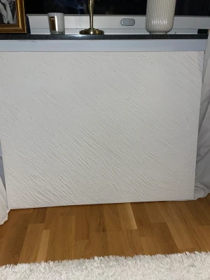 Spackeltavla  - Säljer min fina spackeltavla. Nypris 1200kr. Först till kvarn, kan tänka mig gå ner i pris vid snabbköp.