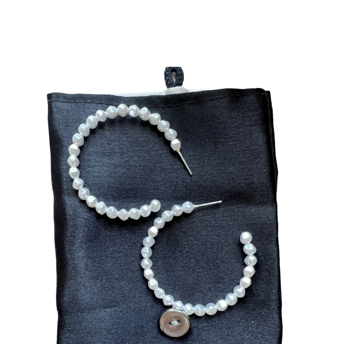 Runda pärlörhängen!! - 90