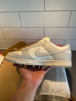 Nike Dunk Low Sail Light Bone (Women's) - -Condition Ds -Size 12w -Bin 2000 -Kvitto finns