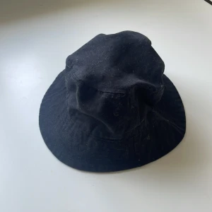 Bucket hat - Superfin bucket hat från lager 157