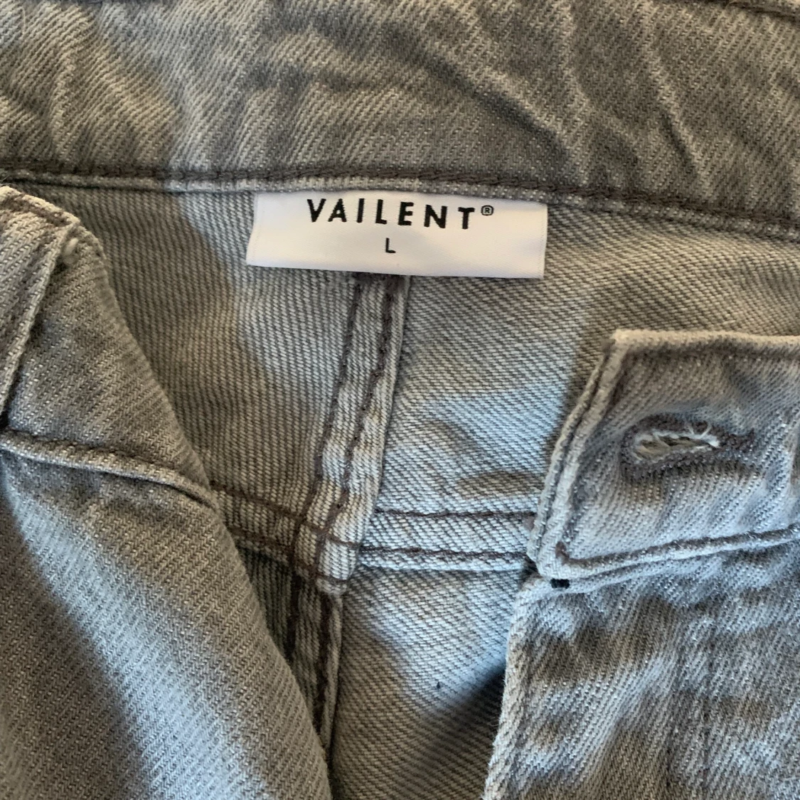 Vailent Jeans storlek L   - 90