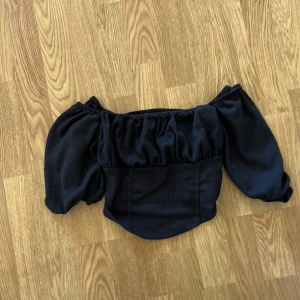 Topp - Jättefin topp prefekt till sommaren🌸🌸