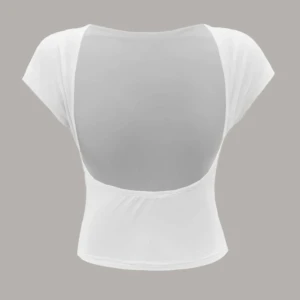 Rygglös t shirt - Säljer denna fina rygglösa t shirten. Den är aldrig använd, hör av er vid frågor💓