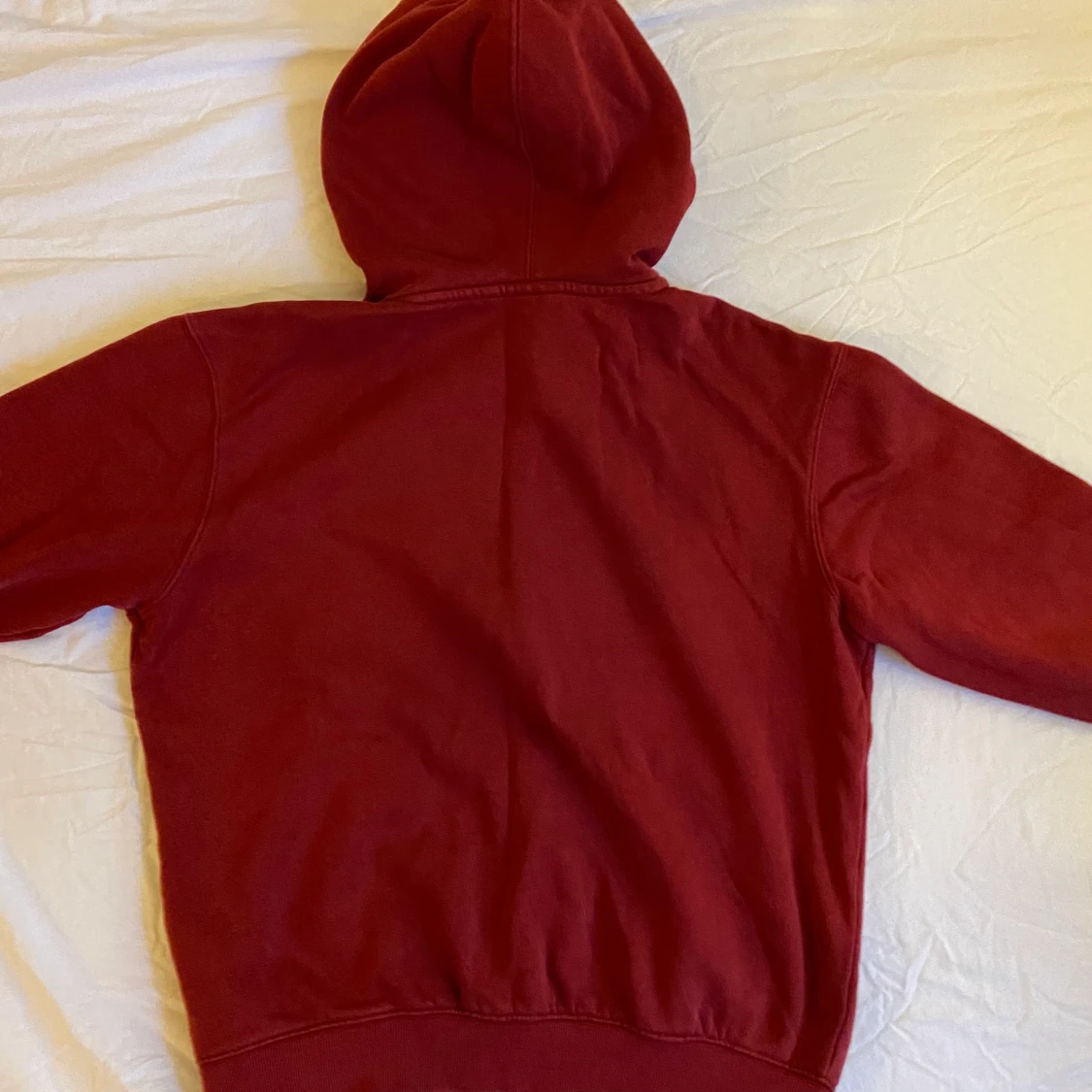 Oversized vinröd hoodie - 90