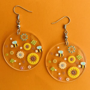 Genomskinliga örhängen 🧡 - Nickelfria krokar och fri frakt 🧡