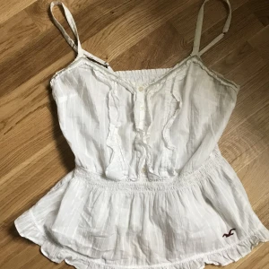 hollister - holliter topp!!!