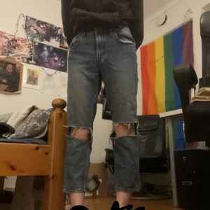 ihåliga jeans - dessa jeans är dock för korta och aningen tighta på mig! 