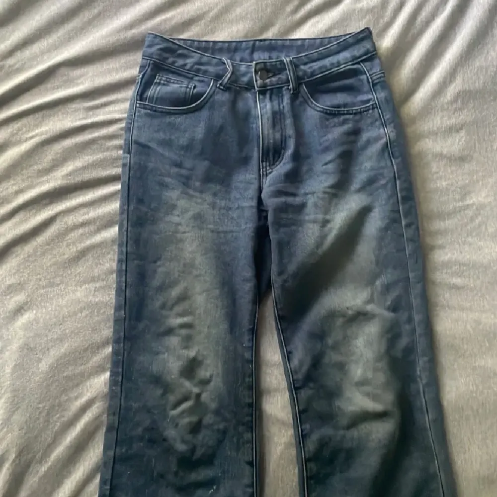 Snygga mörkblå jeans💕. Jeans & Byxor.