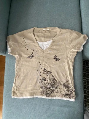 T-shirt - Jag rensar min garderob, köp.😭