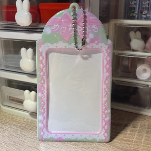 Photocard holder  - En super cute pc holder som passar perfekt till kpop stans💜