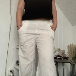 Linnebyxor  - Fina linnebyxor som har används, bra skick🩷