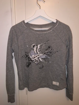 Odd molly tröja - Fin vintage Odd molly tröja med detalj baktill, säljer då det inte är min stil längre🌸