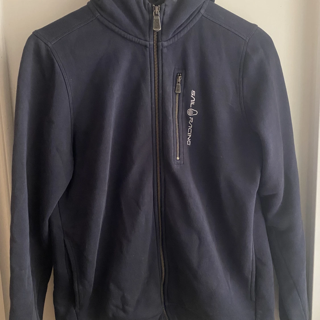 Mörkblå sail racing kofta