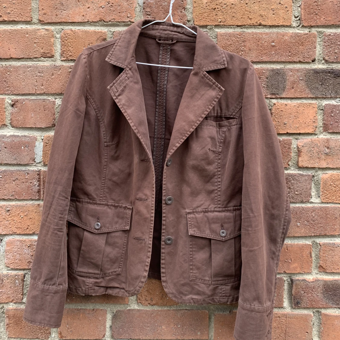 Brun kavaj i storlek M - 90