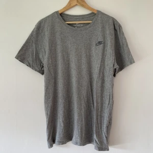 nike t-shirt - nike t-shirt size l
