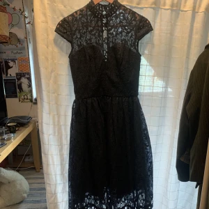 Fin klänning  - Använd typ 1 gång