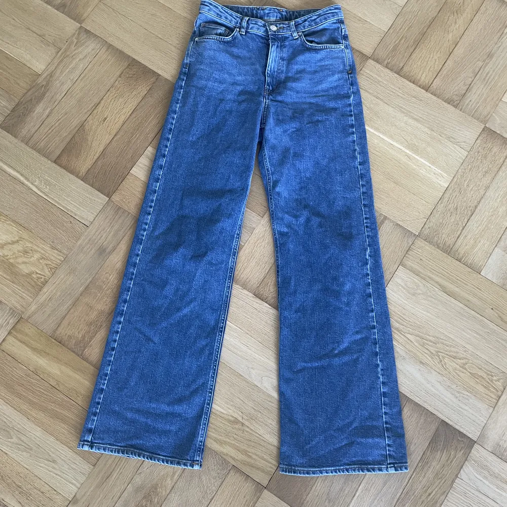 Midrise CW jeans i nyskick😍 Aldrog använda!!💕. Jeans & Byxor.