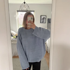 Stickad tröja - Jättemysig stickad tröja, lappen kvar 