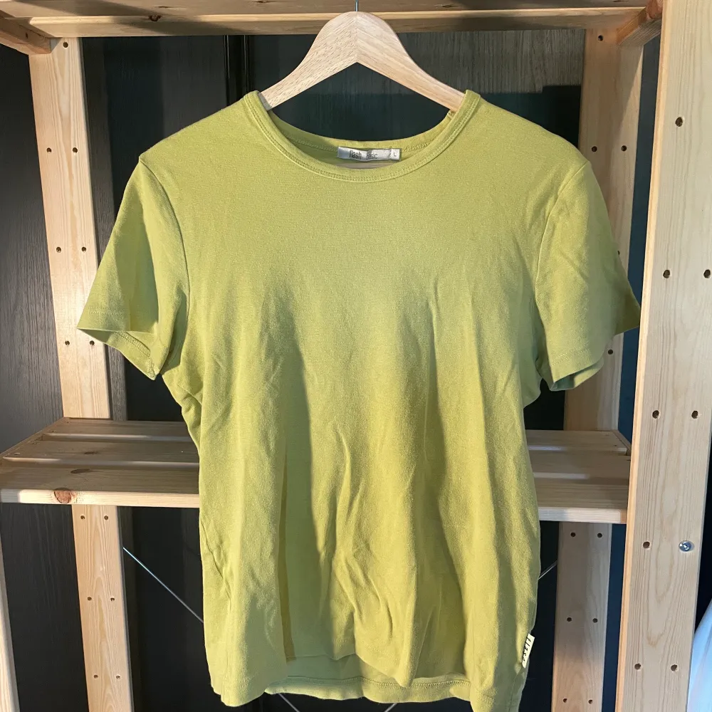 Superfin ljusgrön t-shirt! Inga defekter . T-shirts.