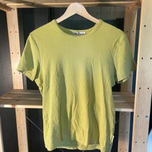 Superfin ljusgrön t-shirt! Inga defekter 