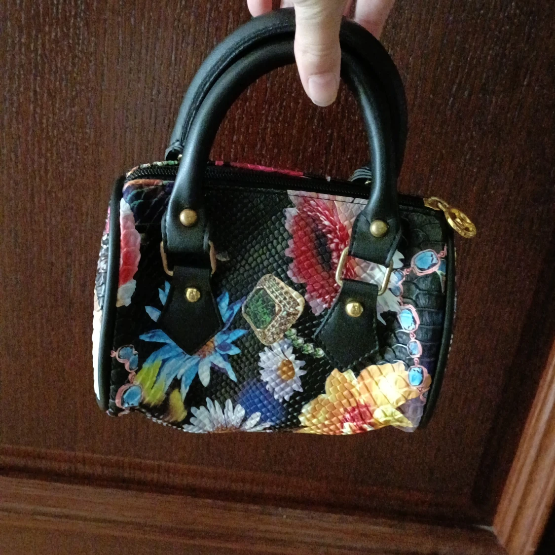 Lite Michael Kors väska