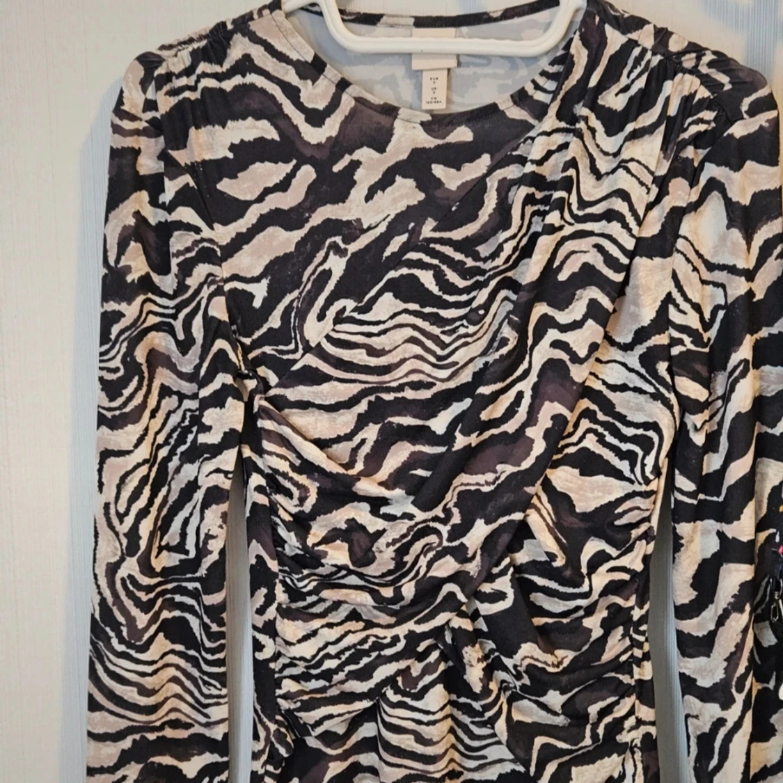 Zebra topp från H&M, storlek S/36