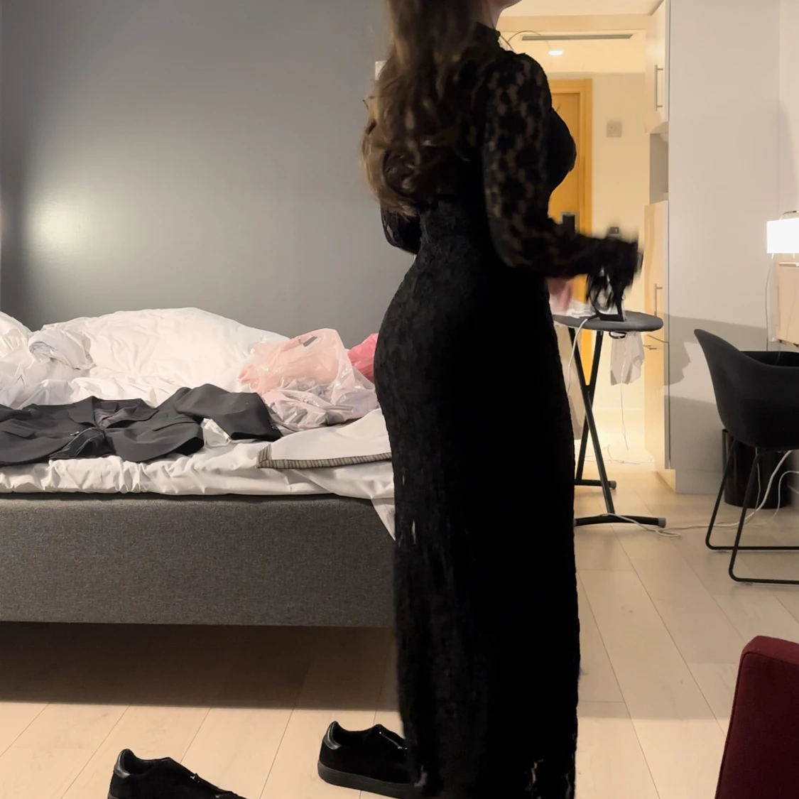 Lång spetsklänning  - 90