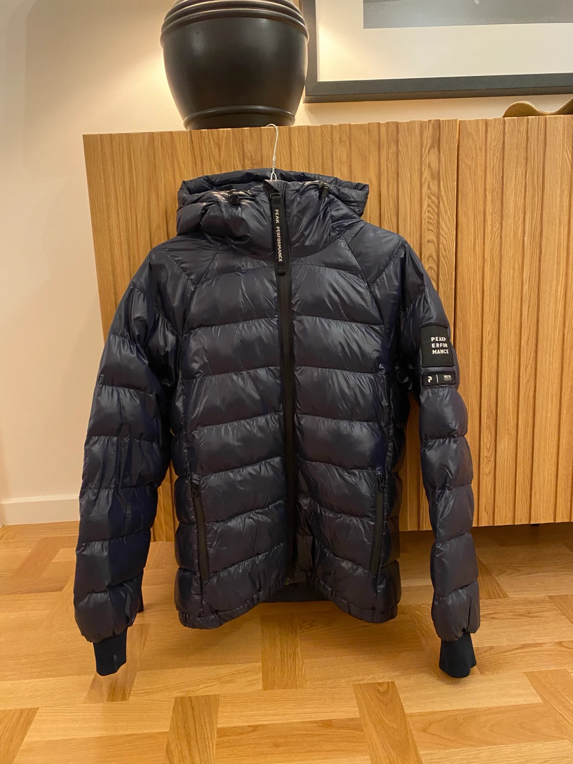 Marinblå Peak Performance Tomic Jacket