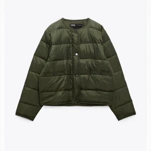 Zara jacka  - Superfin jacka från zara💚nyskick!!!