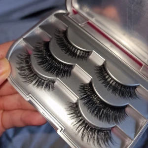 Lösfransar - Alla är oanvända🥰