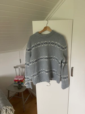 Stickad arket teöja - Perfekt skick