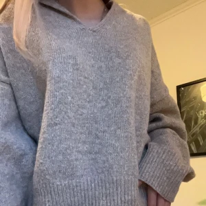 Stickad tröja - Så fin och skön stickad tröja från märket topshop!💗 köpt på Asos förra året men har bara legat i garderoben sen dess