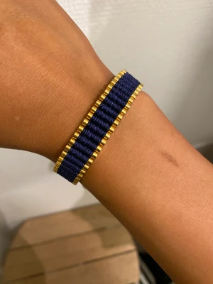 Edblad  - Jättefint armband från Edblad som aldrig används utan mest legat som en prydnad. Justerbart. Tror inte den här modellen säljs längre 