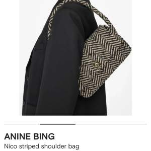 Trendig Anine Bing väska som är använd (fåtalet!) gånger. Köpt för 1/2 år sedan men inte kommit till användning. Köpt för 4000 kronor.