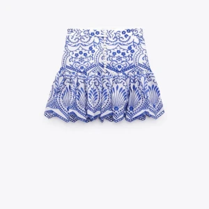 Zara kjol - Säljer min zara kjol för den blev dåligt andvänd, bra sick ännu finns inte kvar i lager på appen kontakta om du är intresserad 