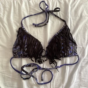 Bikin överdel från Gina Tricot - Är i fint skick🌟