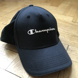 Champions keps - Toppen keps, aldrig använd 