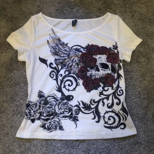 Y2k top - Storlek 38 men skulle säga att den passar mer som 36 Aldrig använd +49kr frakt