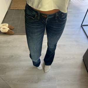 SKIT snygga lågmidjade jeans från LTB! Aldrig använda❤️‍🔥